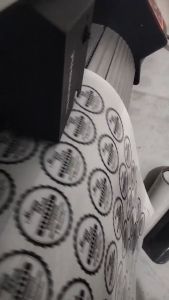 Stiker Label Custom Desain Print & Cut