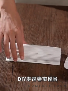 Plastic Non-Stick Sushi Rolling Mat / Homemade Sushi Roller Maker