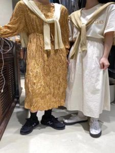 ผ้าคลุมไหล่ถักสีพื้นสไตล์เกาหลีสำหรับผู้หญิงในฤดูใบไม้ร่วง 2025 ผ้าคลุมไหล่ผู้หญิงอเนกประสงค์ที่สวมใส่ได้หลากหลาย