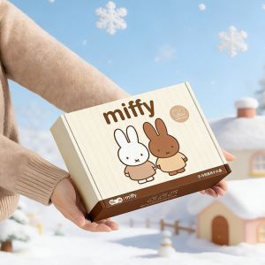 MAKETUBU | Hộp Quà cho Bạn Gái và BFF Kèm Khăn Mũ Túi