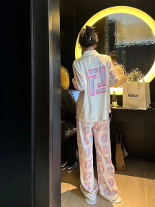 Fashionable Ins Sleepwear Set for Women with Letters/Numbers Print Ice Silk Material Long Sleeves and Pants Ideal for Spring and Fall