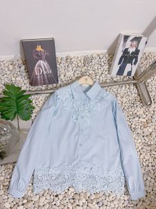 00420 kemeja Baru MYSHOP motif bunga renda