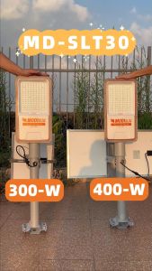 MODI ไฟถนนโซล่าเซลล์ 300W/400W/600W แสงขาว รีโมทคอนโทรล แผงมono ไฟถนนพลังงานแสงอาทิตย์ ระบบสว่างค้าง เปิดปิดอัตโนมัติ Solar Street Light IP65