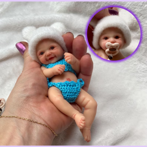 6Inch Washable Mini Palm Solid Silicone Boy & Girl Doll With Handmade Paint Skin Soft Touch Feeling Lifelike Mini Doll