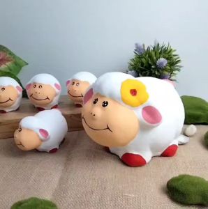 ครอบครัวแต่งสวน ตุ๊กตาแต่งสวนครอบครัวแกะสีขาว ปูนปั้นแต่งสวน ตุ๊กตาปูนปั้นแต่งสวน เซรามิก แต่งสวนหน้าบ้าน