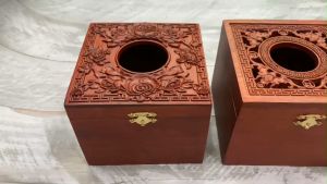 Hộp Gỗ Đựng Giấy Ăn Vuông -- trạm rơi