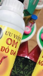 Om Dày Đỏ Da Cho Gà Đá 1 LỌ 500ml Gianh Cho Gà Đá Gà TơGà Chiến Dẻo GânChắc Sương.Thuoc Nuôi Gà.