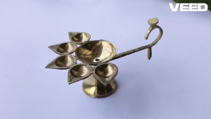 Brass Panchmukhi Aarti Diya with Handle | 5 Wick Oil Lamp for Pooja Aarti & Temple Use (Pack of 1 | Size - 6cm (H) 16cm (L) | Weight - 160g)
