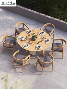 Scandinavian Outdoor Teak Tables and Chairs House Garden Outdoor Courtyard Outdoor Anti-Corrosion Solid Wood Occasional Table and Chair Combination Furniture