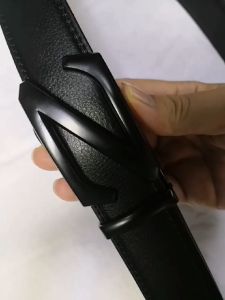 เข็มขัดผู้ชาย เข็มขัดหนังแท้ เข็มขัดหัวอัตโนมัติ สายเรียบดูดีไม่มีด้ายเย็บขอบ มีพร้อมห่วงเข็มขัด ใส่ได้ทั้งผู้ชาย-ผู้หญิง