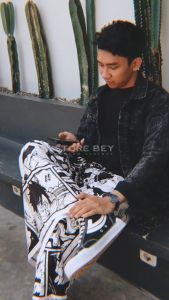 SARUNG BATIK ASTRONOT BISA COD/BAYAR DI TEMPAT SARUNG PRIA SARUNG SANTRI TERLARIS SARUNG LUKIS ASTRONOT TERBARU SARUNG SANTRI