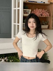 U-neck Short Sleeve T-shirt Slim Fit Crop Top