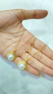 Noin Kalung Titanium Wanita Mutiara Besar Gold Anti Karat Fashion Necklace Big Pearl