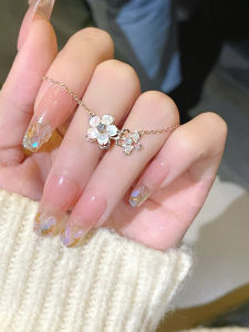 สร้อยคอเงินแท้ S999 สำหรับผู้หญิง ดีไซน์หรูหรา ดีไซน์เล็ก ดีไซน์เฉพาะตัว ของขวัญวันเกิดสำหรับแฟนสาว ดอกไม้ลิลลี่ จี้เงินแท้ 925