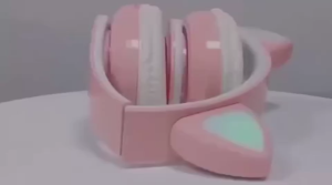 PASAR ASEMKA13 - P47M Wireless Headphone Cute Cat Ear Bluetooth Headset LED Children Stereo Folding Sports Microphone