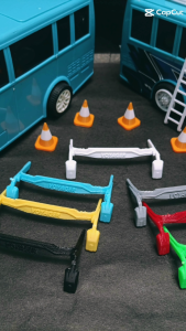 topi spion mainan bus miniatur bertuliskan voyager bus rkc bus basuri