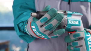 TOTAL เครื่องยิงสกรูฝาผนังแบตเตอรี่ไร้สาย 20v ความเร็วรอบ 0-4200 รุ่น TDSLI20428 TDSLI204281