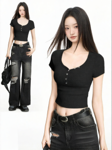 iiiamx | Stylish Fitted Short Sleeve T-Shirt Cropped