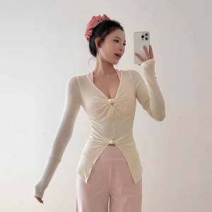 SKINOFSKIN | Twist Design Seductive Fitted Sportswear