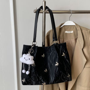 Large Capacity Tote Bag Womens Commuter Single Shoulder Bag for College Students Fashionable Trendy PU Leather Handbag