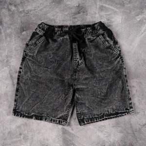 Celana Pendek Boardshot Jeans / Celana Pendek Pria Jeans Snow / Boardshort Jeans Snow Saku Tiga