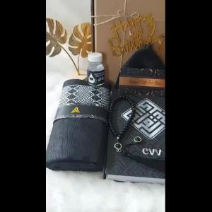Hampers Al Quran Custom Ukuran A5 plus Sajadah Tasbih Hadiah Pernikahan Ultah Kado Gift Box Set Muslim / FREE Custom Nama