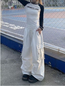 กางเกงขายาวทรงหลวมสไตล์ฮิปฮอปสีขาวสำหรับผู้หญิง ฤดูใบไม้ผลิและฤดูใบไม้ร่วง ดีไซน์กระเป๋าหลายช่อง กางเกงขายาวทรงหลวม ผ้าโพลีเอสเตอร์