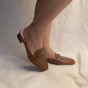 LifOna Sepatu Bustong Wanita Hak Tahu 3cm Big Size Jumbo 42 bahan leather synthetic bisa di pakai kerja dan santai