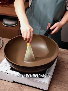 Titanium Real Non Stick Wok Thick And Durable Deep Frying Pan Wok Titanium Melting Wear Resistant Frying Pan Commission Fried Steak Fried Eggs And Pasta Light Fume Induction Cooker Gas Stove Universal