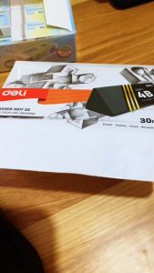 Combo 5 gôm tẩy chì đen tam giác Deli 4B H017 20 - Bộ 5 chiếc
