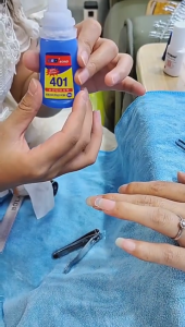 401 กาวเหลว กาวเจลอเนกประสงค์ แห้งเร็ว กาวเล็บปลอม เจลเหลว กาวที่แข็งแกร่ง 20 กรัม (ไม่ต้องอบ)