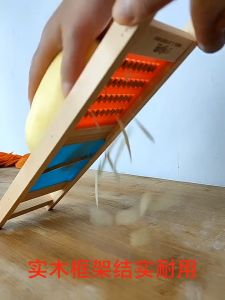 โรงอาหารกับเครื่องขูดลวดมันฝรั่งเครื่องขูดขูดแตงกวาหัวไชเท้าเครื่องขูดมีดขูดสิ่งประดิษฐ์ตัดผัก