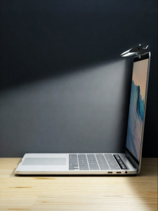 EYESPRO | Intelligent Eye-care Screen Mount Lamp