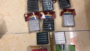 1 Bọc chân thắng ( sắt ) cho các loại xe máy số Dream / Wave / Sirius ( màu giao ngẫu nhiên )