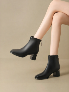 Josiny | Black Chunky Heel Square Toe Chelsea Boots