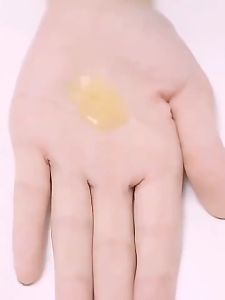 Sulfur Mite Removal Liquid Soap Anti Mite Itching Shower 400ml AcSulfur mite shower gel anti mite anti acnne body wash sabun jerawat badan hilang jerawat Whitening Shower Gel Itchy Antibacterial body wash Remove Mites Whitening硫磺防螨止痒祛痘沐浴露