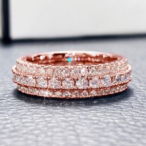 Huitan แหวนแต่งงานแฟชั่นสีทองผู้หญิงเพชรสังเคราะห์พราวเต็มรูปแบบเครื่องประดับแหวนหมั้นขายส่ง