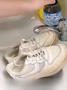 [SG Stock]Japanese White Shoe Cleaner Foam Remove Yellow Stain Whitening No-Wash Sneaker Cleaner 330ml