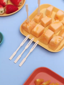100pcs Disposable Bamboo Mini Fork 9cm For Desserts Sandwiches Burgers Salads BuffetsVegetables