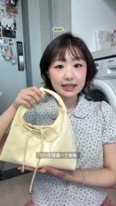 muva | Túi Xách Đeo Chéo Nhẹ Form Tam Giác Cho Nữ