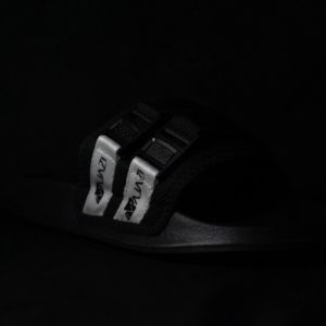 Majazi Sandal Pria Casual - Dortmund Black White