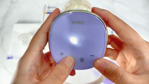 Dr.isla AV20 Pompa ASI Elektrik 4 Modes &15 Levels 1600mAh Battery capacity Fungsi Lampu Malam Wireless Breast Pump BPA Free Pumping ASI Electric tanpa rasa sakit Charging 180ml Botol PPSU Breast Pump