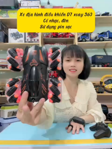 Xe Địa Hình D7 Điều Khiển Từ Xa Xoay 360 Độ Có Nhạc Có Đèn Chạy Được Cả 2 Mặt Cho Bé