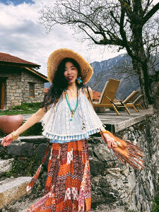 เสื้อกั๊กแขนกุดทรงหลวมสไตล์วันหยุดสองชั้นสำหรับผู้หญิง ฤดูร้อน 2025 เสื้อคลุมกันหนาวคอวีแขนกุดผ้าขนสัตว์ลายดอกไม้