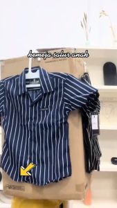Murah Istimewa Kemeja Anak laki-laki Kemeja Anak Distro Motif Garis Garis Motif Salur Hitam Putih bahan katun wolpis model Terbaru Terlaris 2021 bisa cod di bayar ditempat - Ridho Fashion