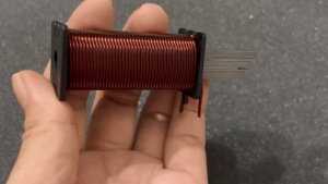 Cuộn cảm 5cm quấn dây 1 li dùng cho loa bass.