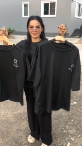 เสื้อยืดดำสุภาพไม่ร้อน ซักง่าย สีไม่ซีด นุ่มยืดได้ ใส่ได้ทั้งชายหญิง T-Shirt-Black