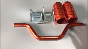 ก้านเหยียบเท้า - ชุดที่เหยียบท่องอมอเตอร์ไซค์ พักเท้าหน้า วางเท้าของคุณในที่ที่สบายมากๆ ทำให้การขี่ของคุณปลอดภัยขึ้นและอีกมากมายสะดวกสบาย