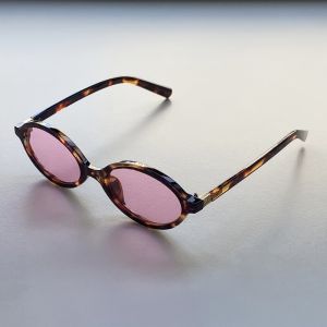 1 Pair of Womens Retro Casual Glasses Suitable for Daily Home Use Leisure Photography  Decorative Ordinary Glasses