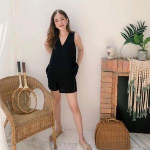 picht Line V neck -เสื้อแขนกุด คอวี เดินเส้นลายประ